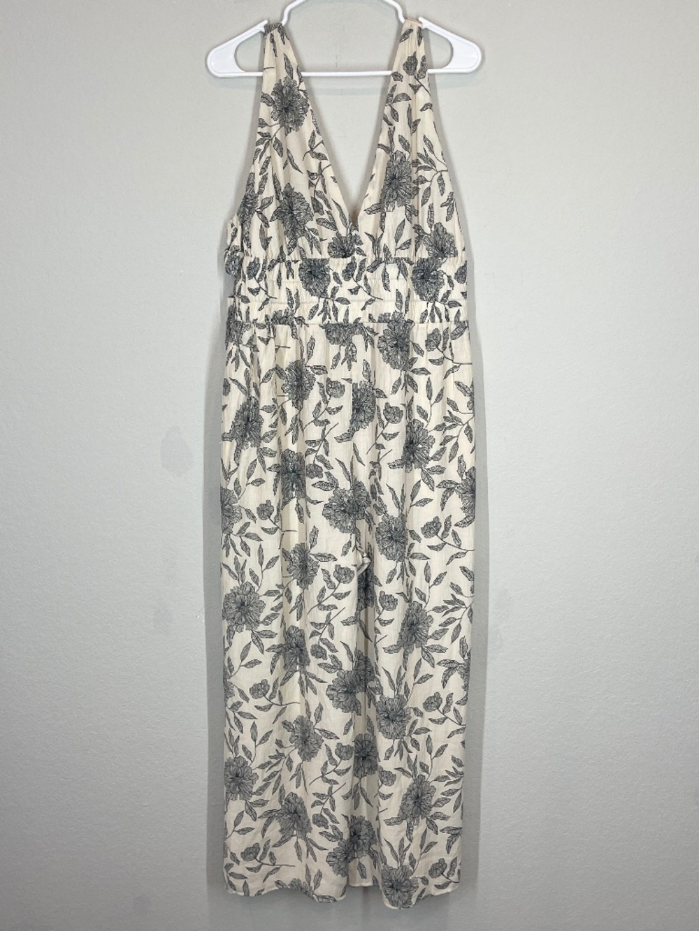 Abercrombie & Fitch Cream and Gray Floral Halter Jumpsuit
